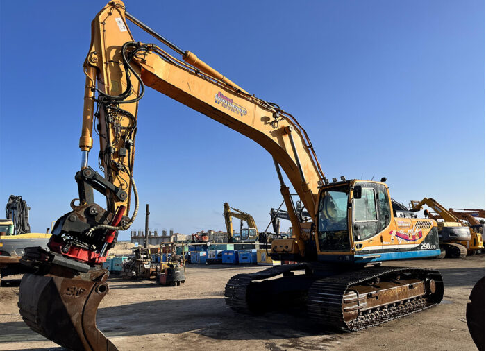 HYUNDIA R290LC-9 - Image 8