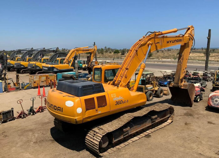 ⁦Hyudai 360 2003⁩ - الصورة ⁦2⁩