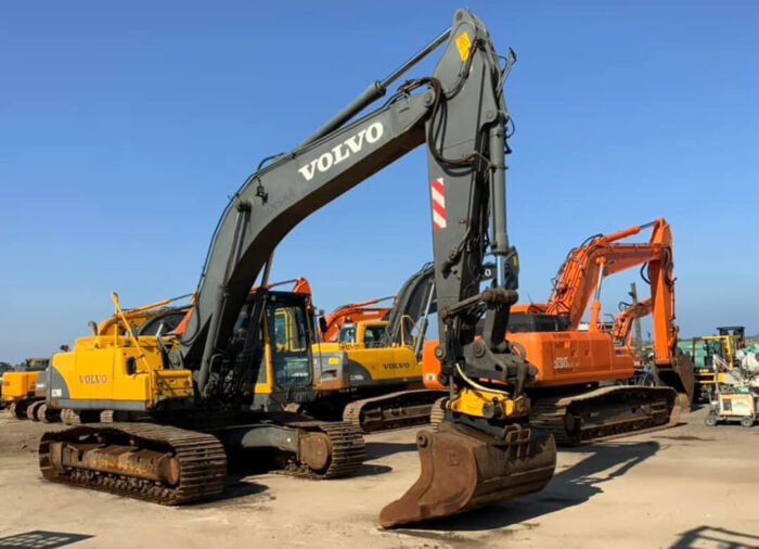 ⁦VOVLO EC290BLC 2005⁩ - الصورة ⁦2⁩