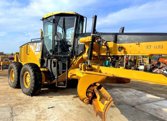 ⁦Caterpillar 14M 2011⁩ - الصورة ⁦2⁩