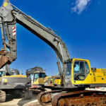 EXCAVATOR VOLVO EC 360 LC