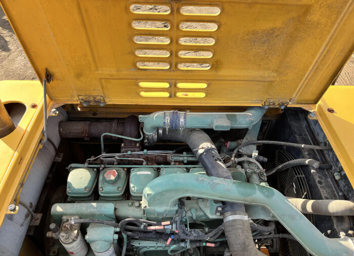 EXCAVATOR  VOLVO EC 360 LC - Image 2