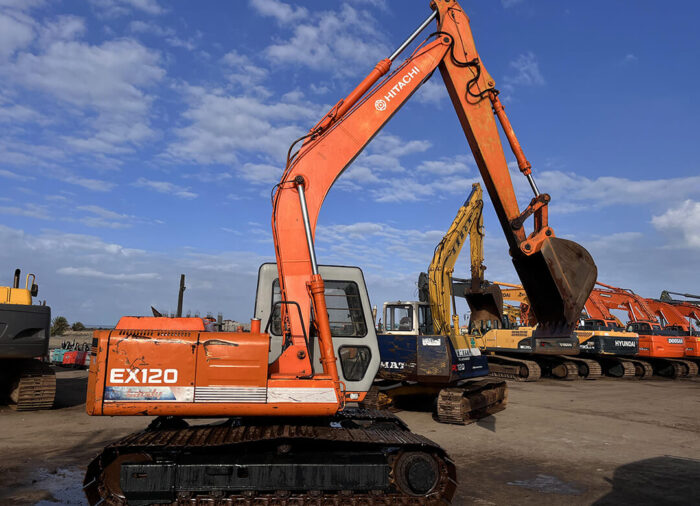 HITACHI EX 120-1 - Image 12