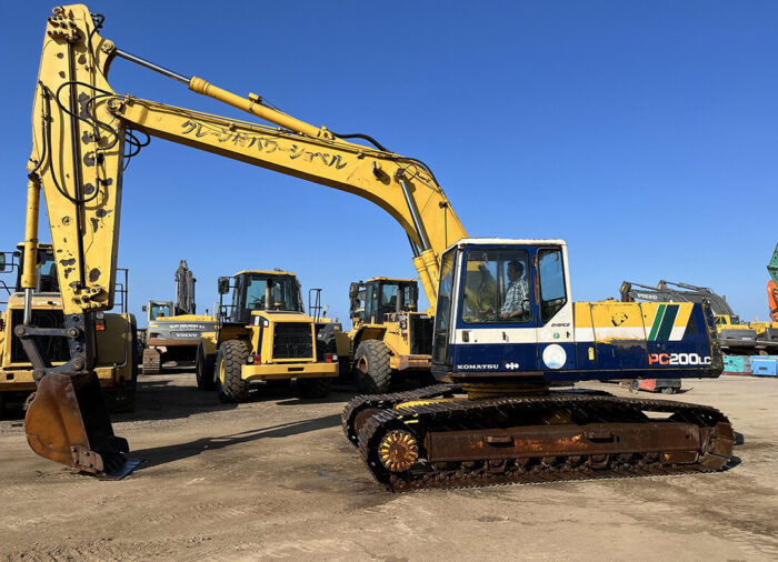 EXCAVATOR PC 200-5 - Image 10