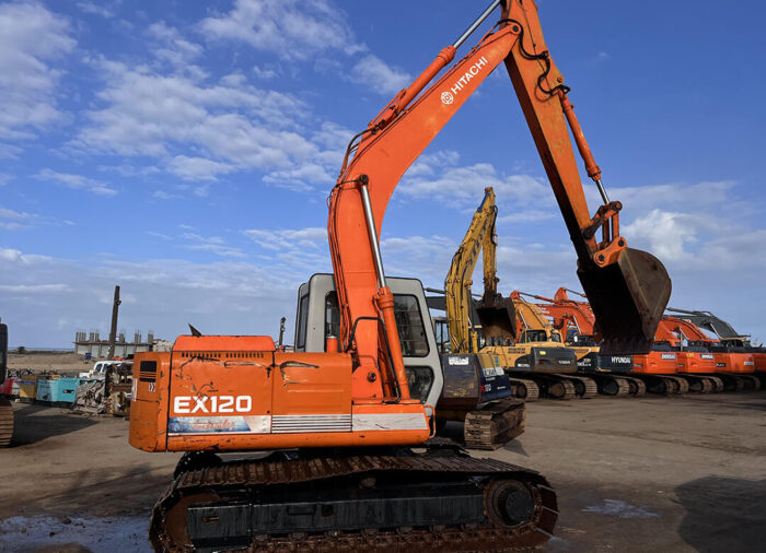 HITACHI EX 120-1 - Image 11