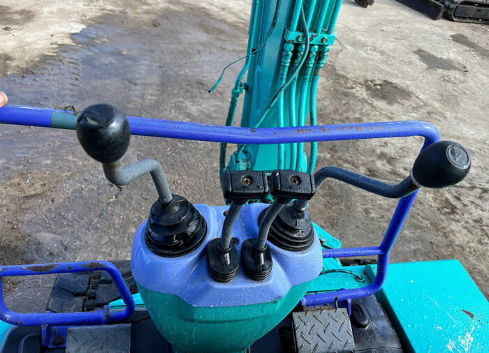 ⁦MINI EXCAVATOR KOMATSU PC15-7⁩ - الصورة ⁦6⁩