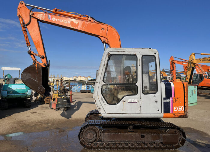 HITACHI EX60-2 - Image 5
