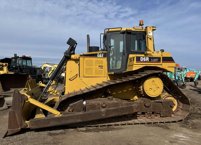⁦DOZER CAT D6R⁩ - الصورة ⁦5⁩