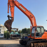 EXCAVATOR DOOSAN DX300LCA