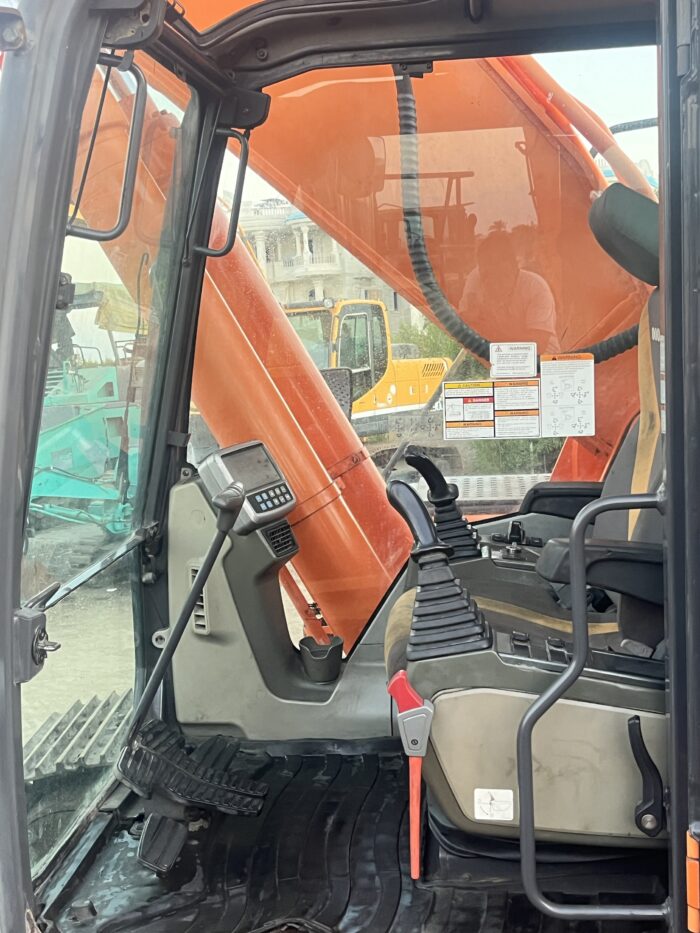 DOOSAN. DX420 - Image 2