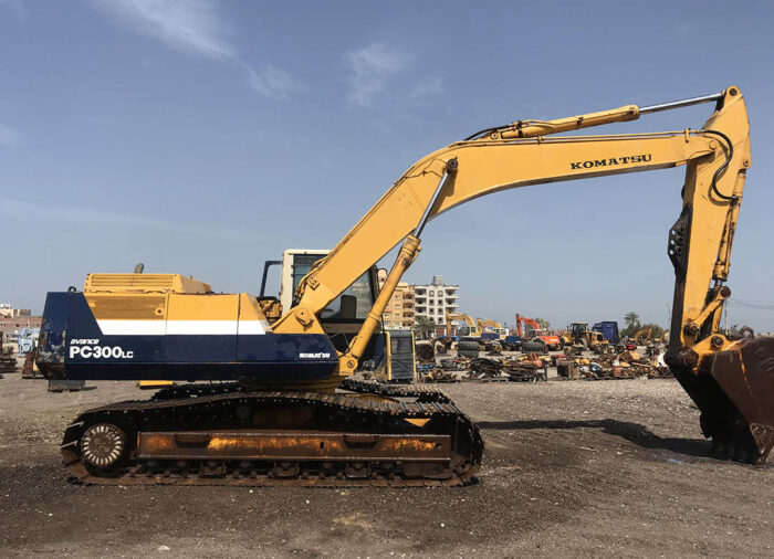 Komatsu 300-5 - Image 14