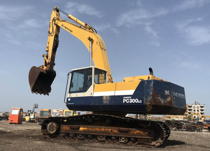 Komatsu 300-5 - Image 2