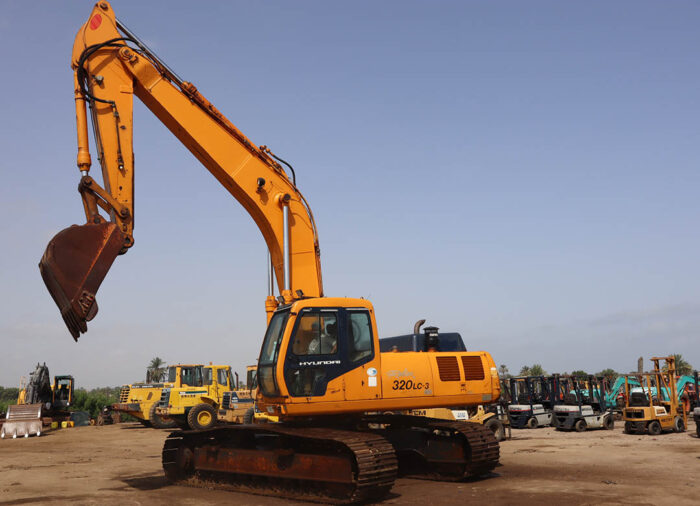 ⁦HYUNDIA 320⁩ - الصورة ⁦3⁩