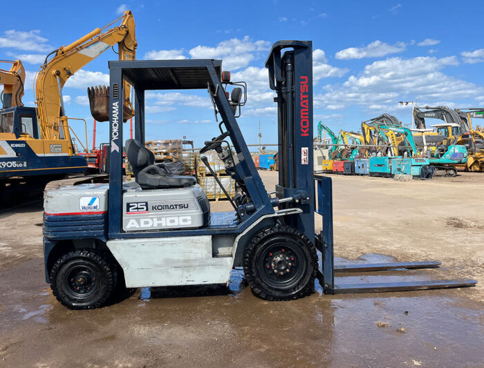 KOMATSU FG25 - Image 2